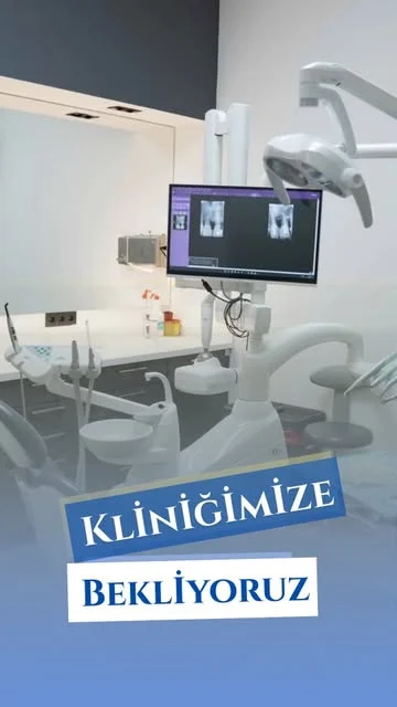 Daha sağlıklı bir gülümseme için sizi kliniğimize bekliyoruz! 🦷😊